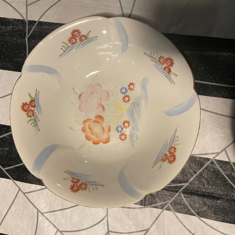 Vintage Porcelain‎ China Plate Floral Design Gold Rim Made in China